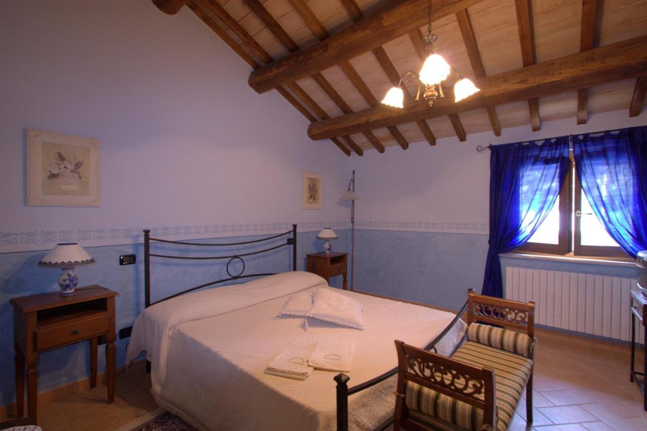Agriturismo L'Ulivo In Fiore Spoleto Luaran gambar