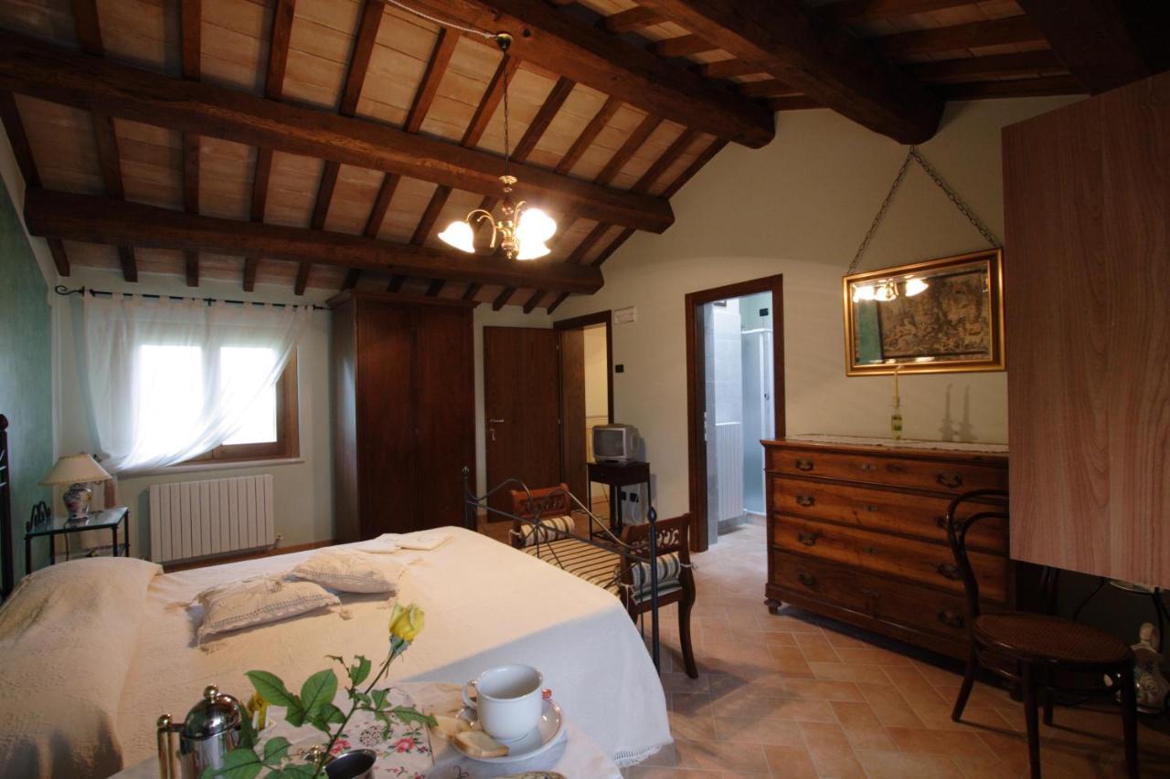 Agriturismo L'Ulivo In Fiore Spoleto Luaran gambar