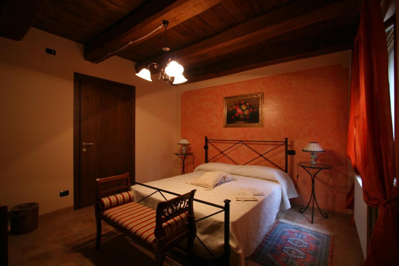 Agriturismo L'Ulivo In Fiore Spoleto Luaran gambar