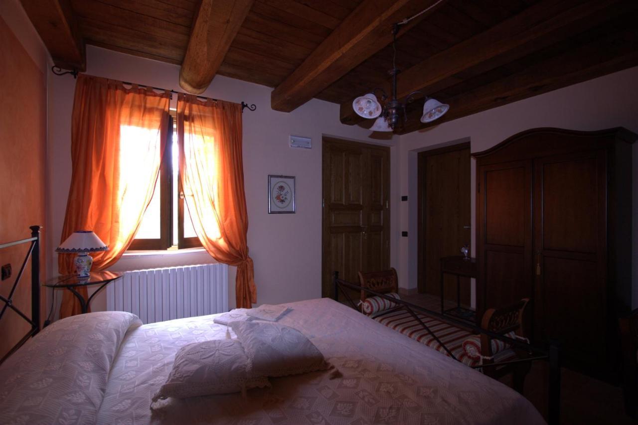 Agriturismo L'Ulivo In Fiore Spoleto Luaran gambar